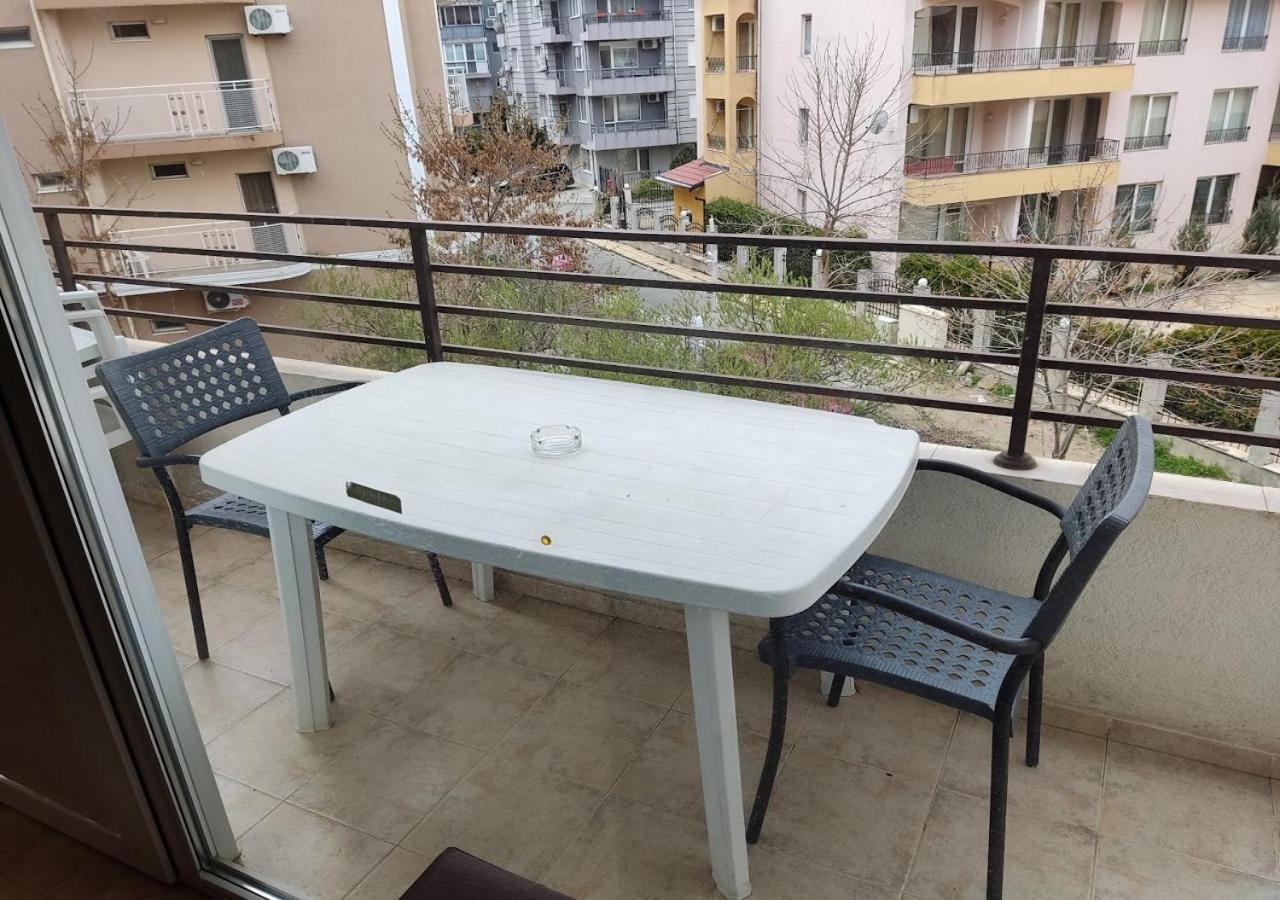 Charis Cozy Family Apart At Sun Village Complex Close To The Beach Sunny Beach Esterno foto